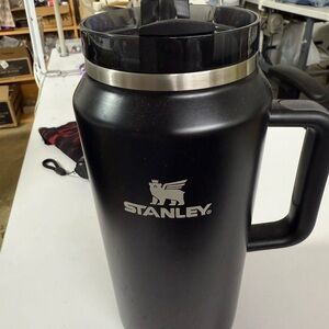 Stanley Black Travel Mug with Handle